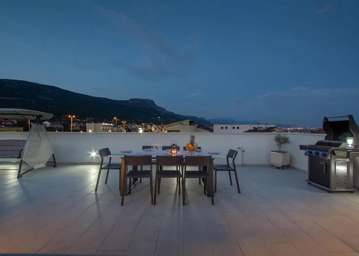 Luxury Residence Danica With A Private Rooftop Pool
