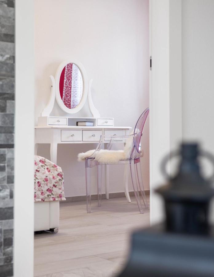 Apartment Luxury Danica With A Private Rooftop Pool Kastela