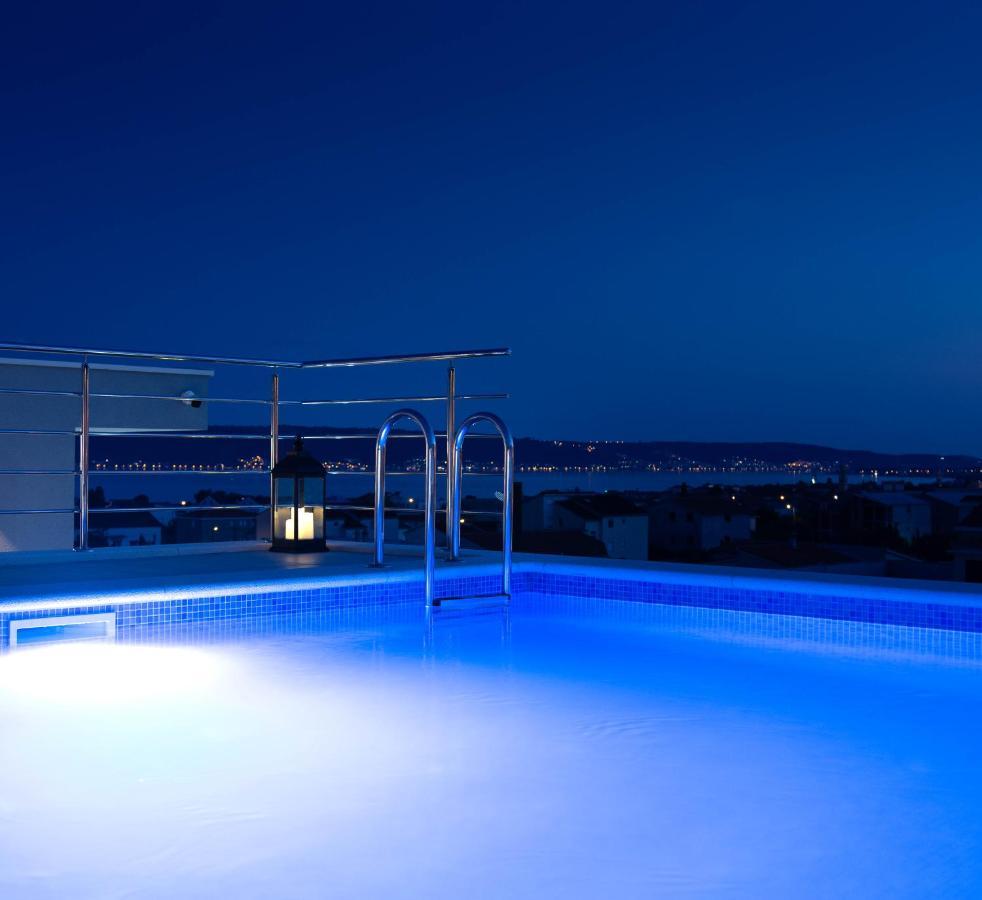 Luxury Danica With A Private Rooftop Pool